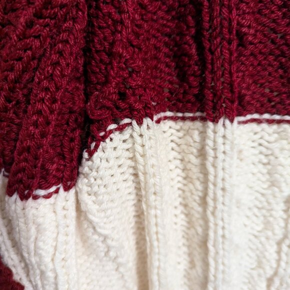 Hand knit cable cardigan maroon and white - Picture 5 of 14